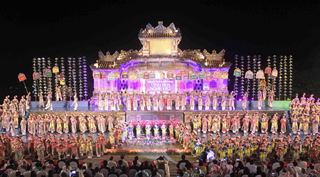 Festival Nghề truyền thống Huế, nơi tôn vinh những giá trị tinh hoa của di sản văn hoá, làng nghề nổi tiếng.